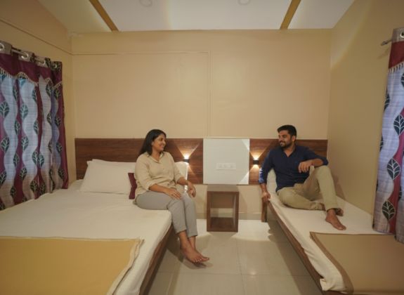 standard couple rooms in [dandeli jungle inn] dandeli