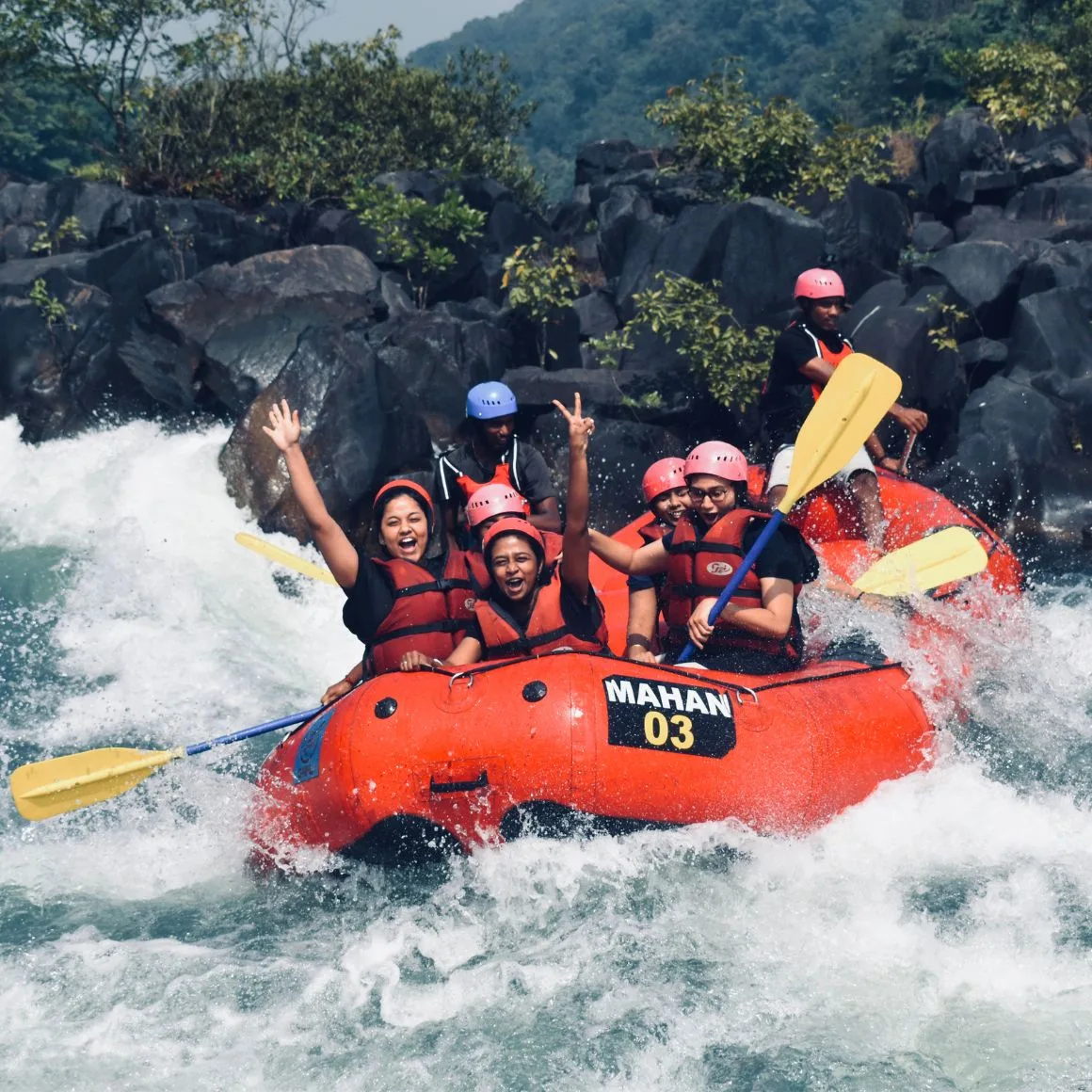 Dandeli jungle inn river rafting