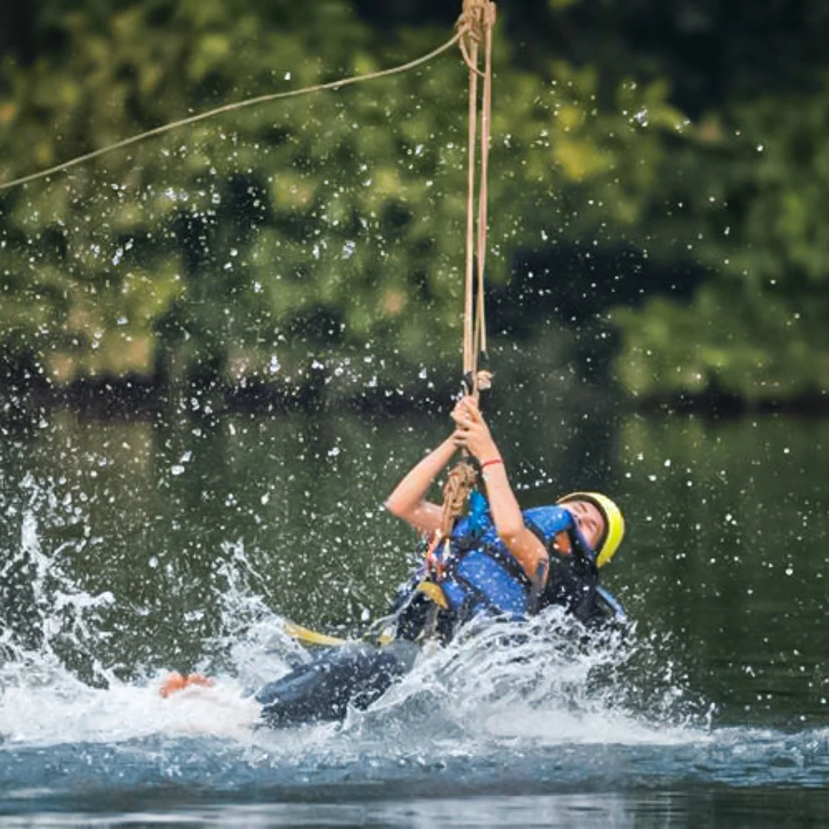 Dandeli jungle inn river zipline