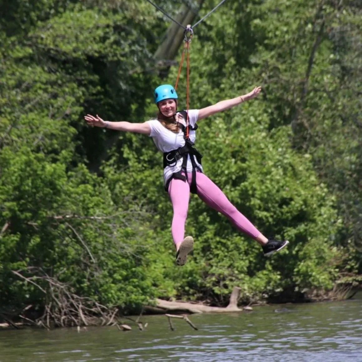 Dandeli jungle inn river zipline